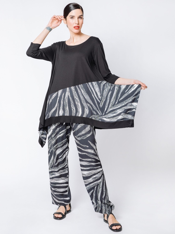 OVER T-shirt with JUNGLE FEVER print insert