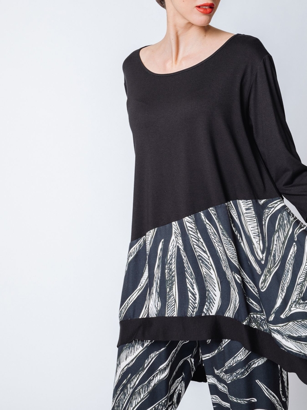 OVER T-shirt with JUNGLE FEVER print insert