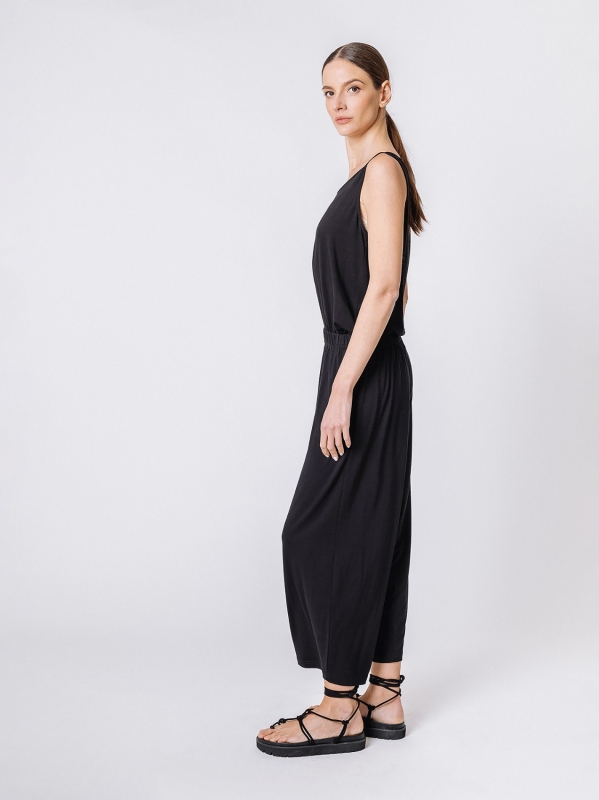 Cropped trousers in jersey