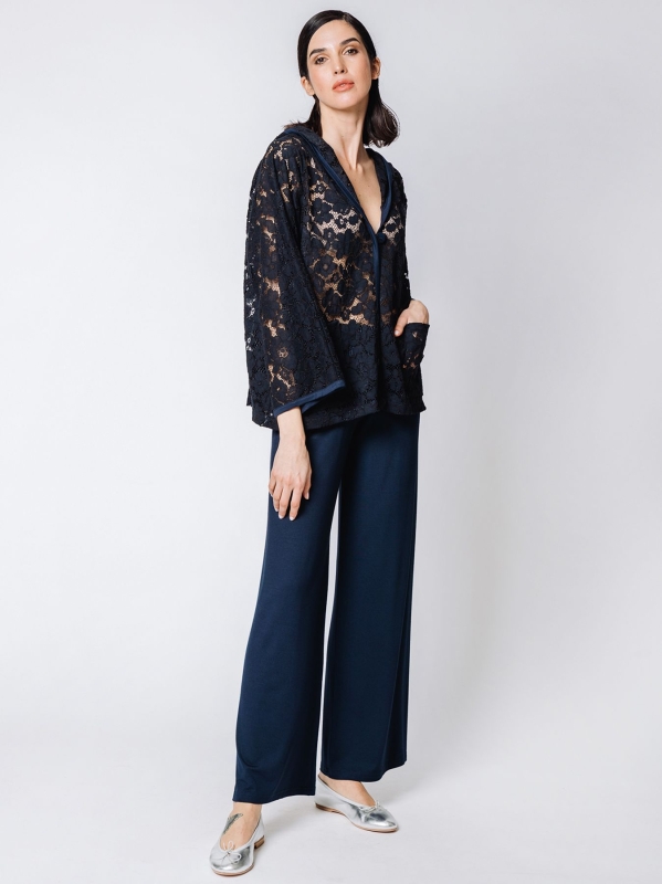 Boxy jacket in BLACK macramé lace
