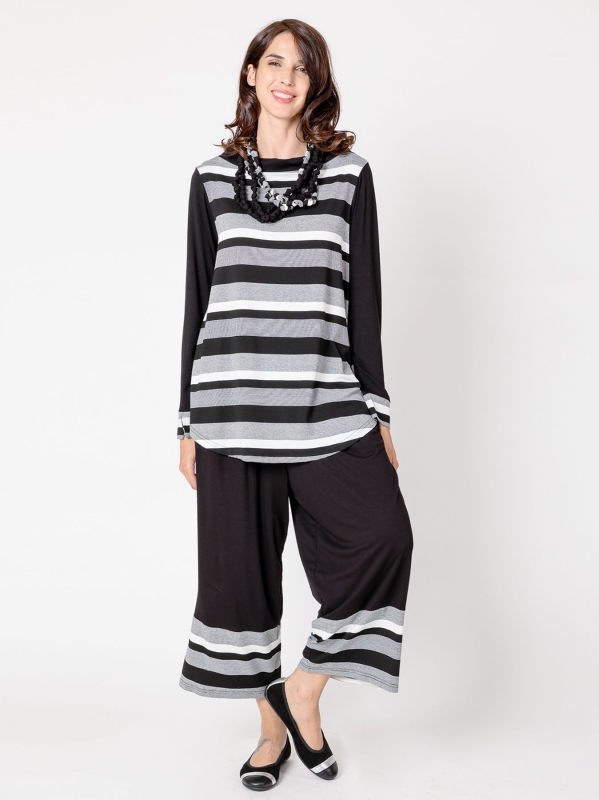 T-shirt over con fronte a righe degradé