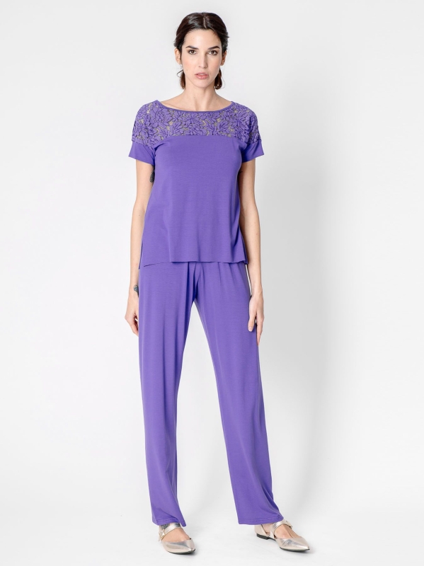 T-shirt con inserto in pizzo cordonetto