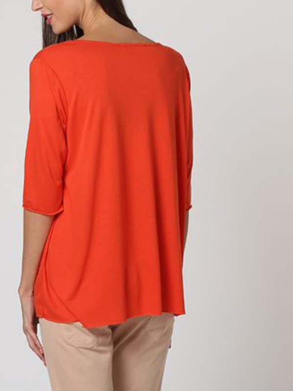 T-shirt svasata a forma scatoletta