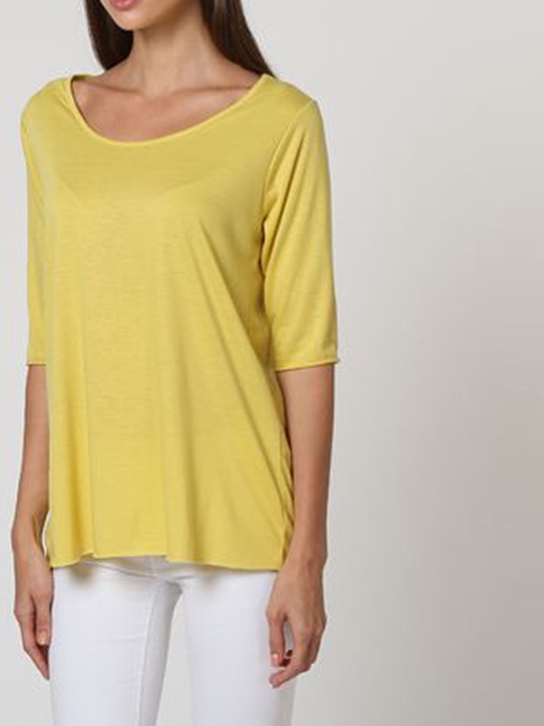 T-shirt svasata a forma scatoletta