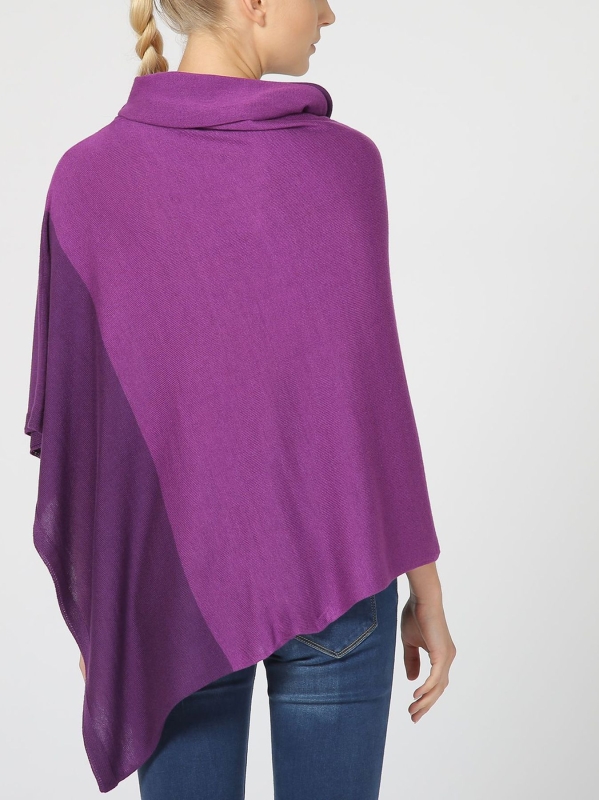 Poncho con dettaglio rigato