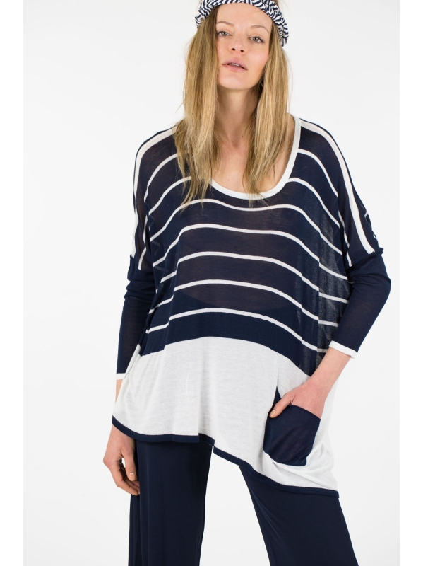 Maxi maglia asimmetrica
