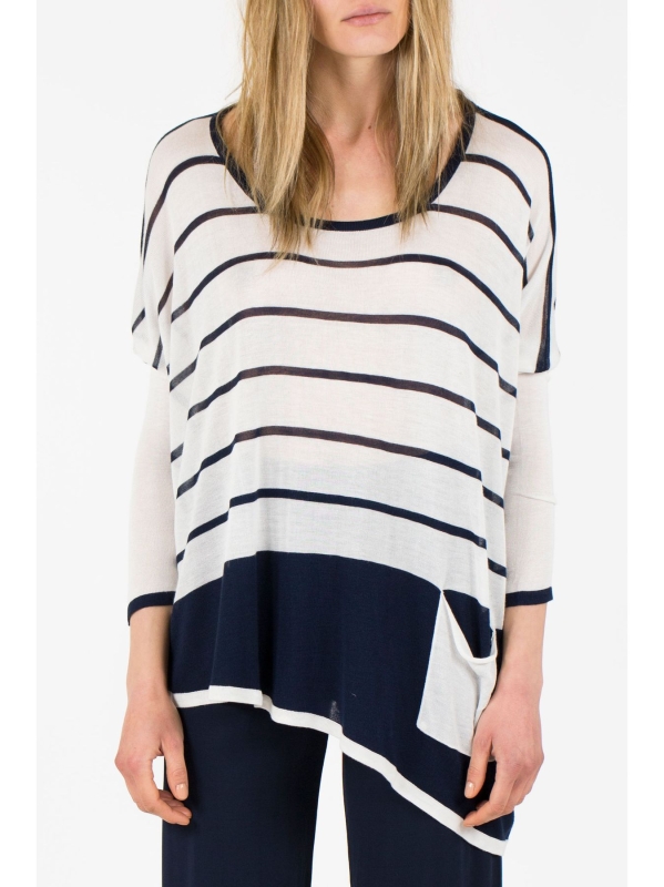 Maxi maglia asimmetrica