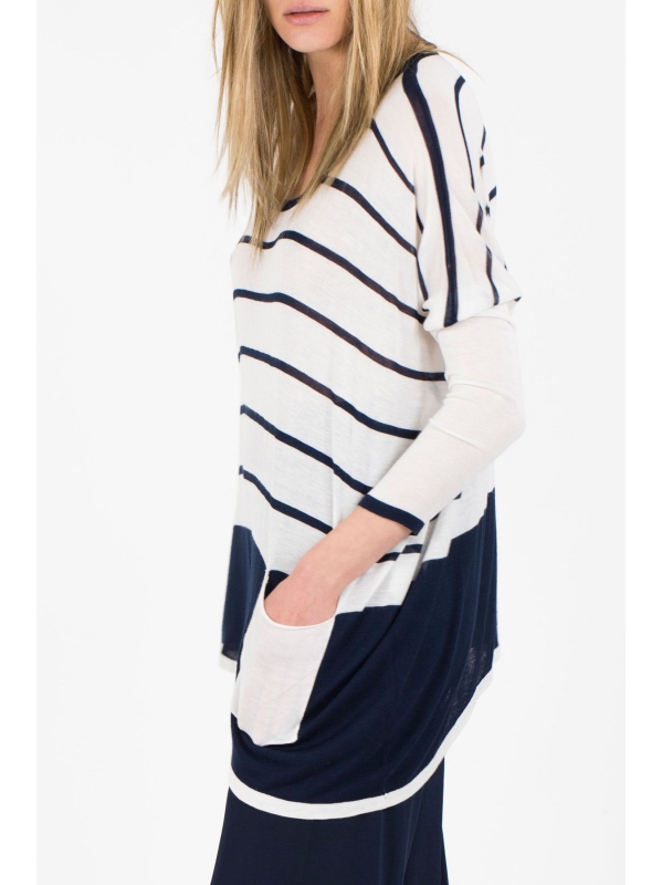 Maxi maglia asimmetrica
