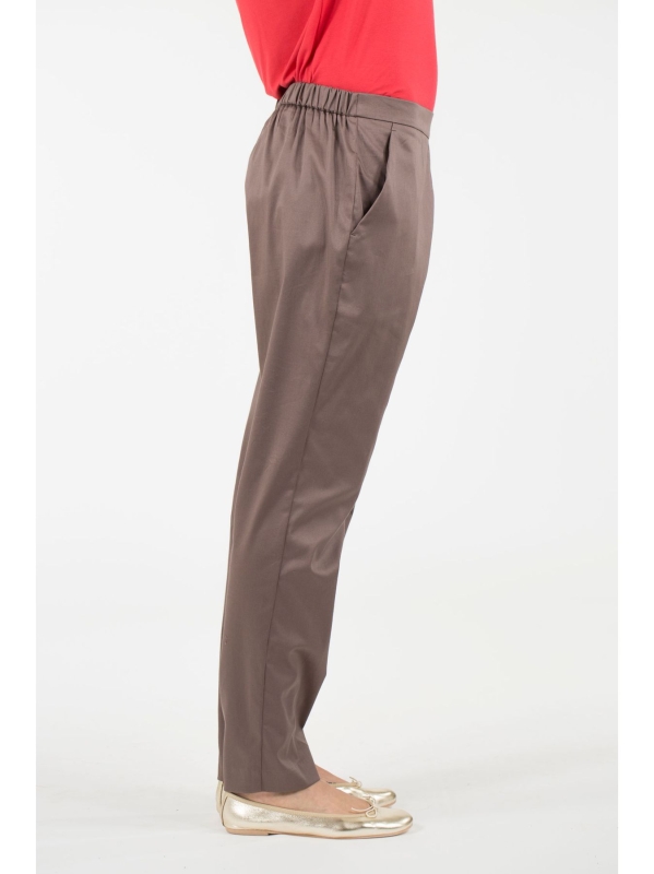 Pantalone a sigaretta