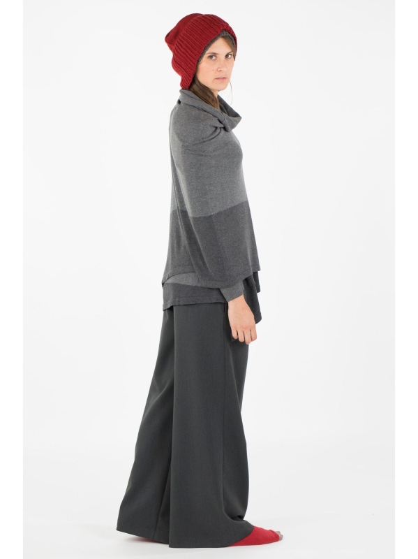 Poncho collo alto