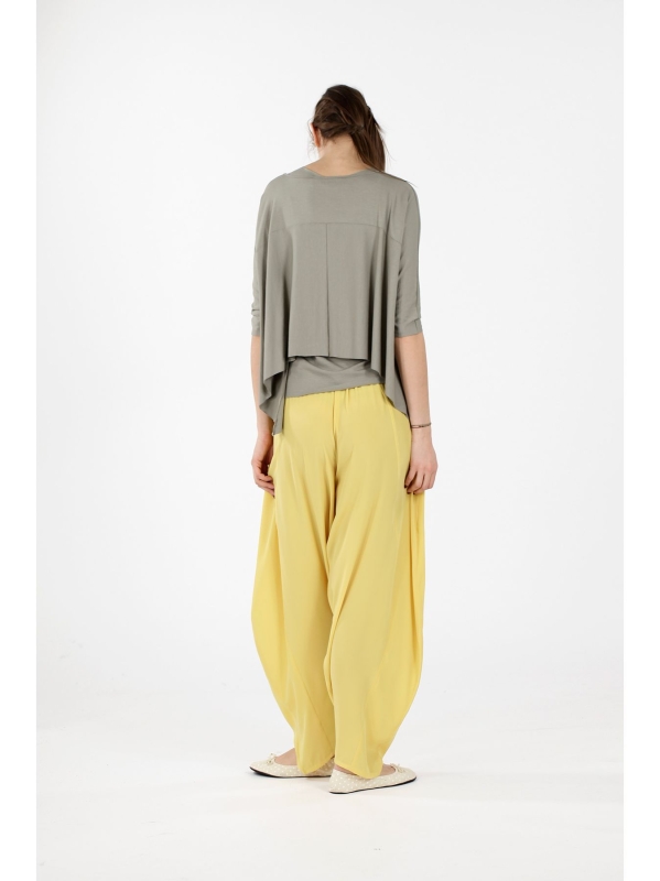 Pantalone tagli