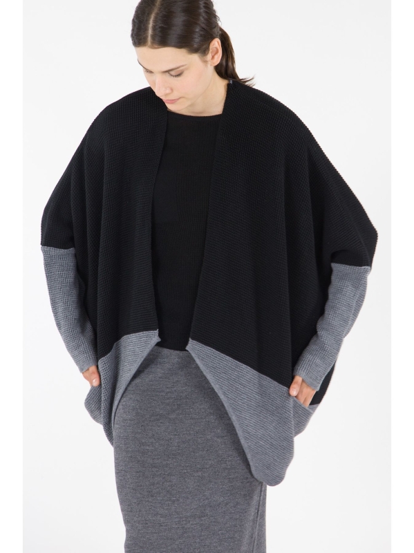 Maxi cardigan bicolore in maglia