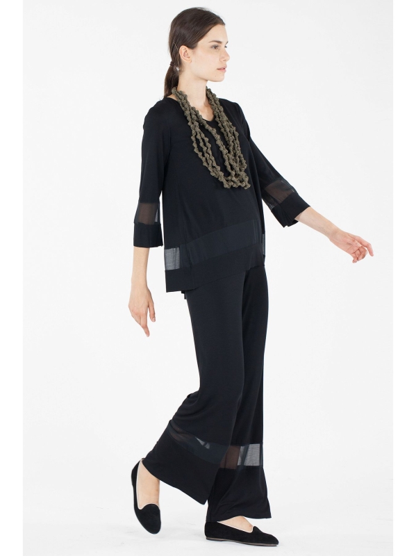 T-shirt con inserti in chiffon
