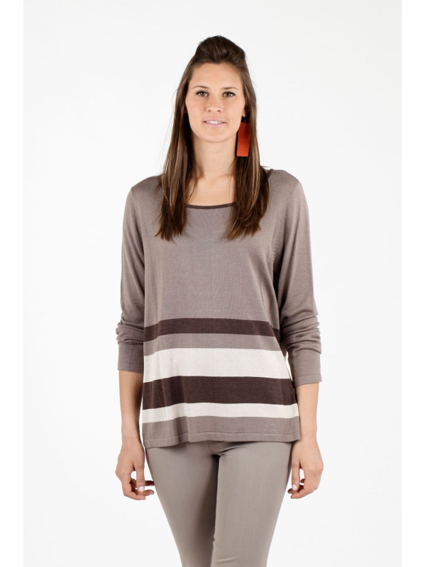 Maglia scatoletta con spacchi