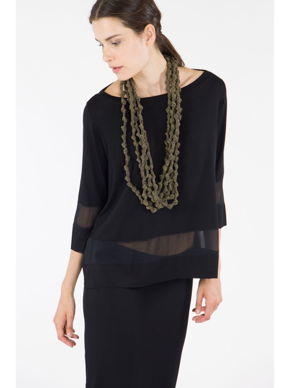 T-shirt svasata con inserti in chiffon
