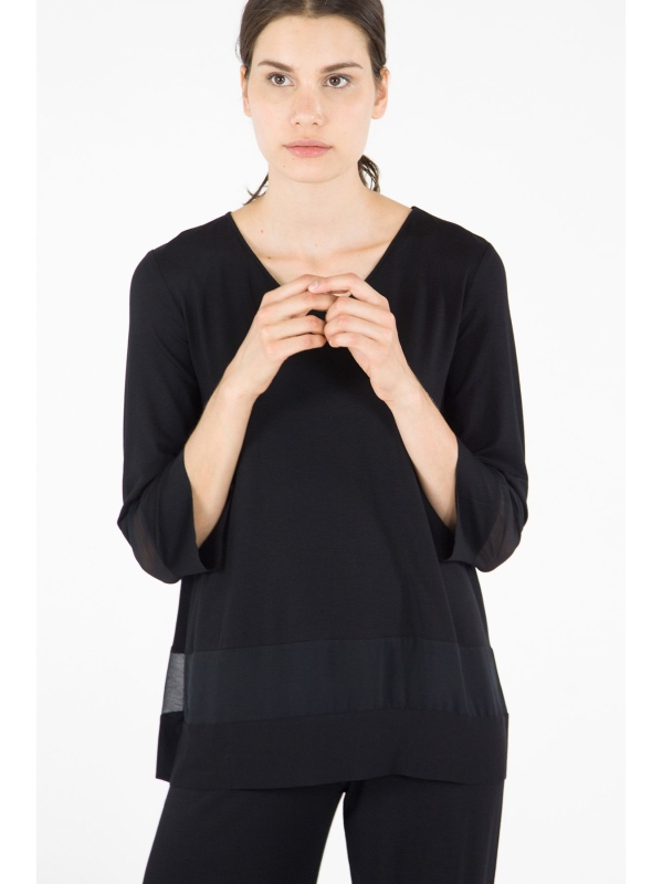 T-shirt con inserti in chiffon