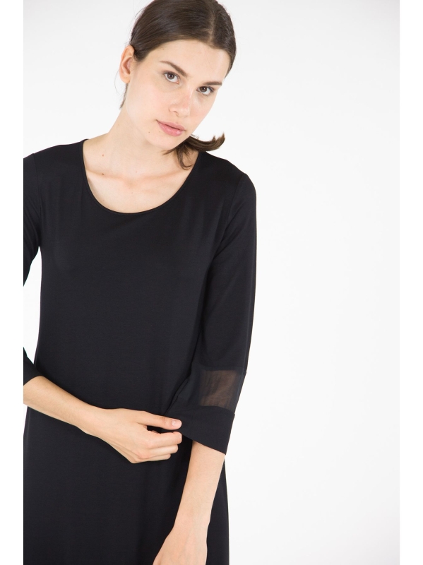 Abito con inserti in chiffon