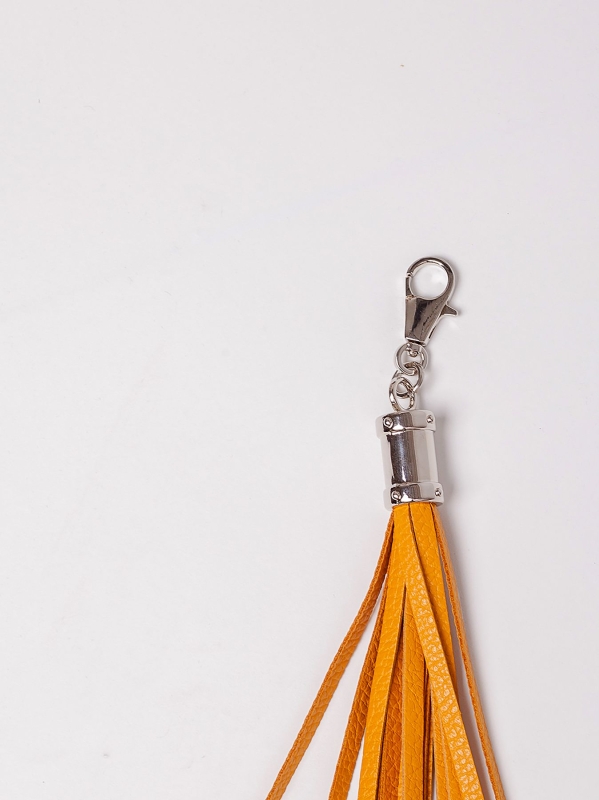  CHARM CON FRANGE IN PELLE E DETTAGLI SIVLER