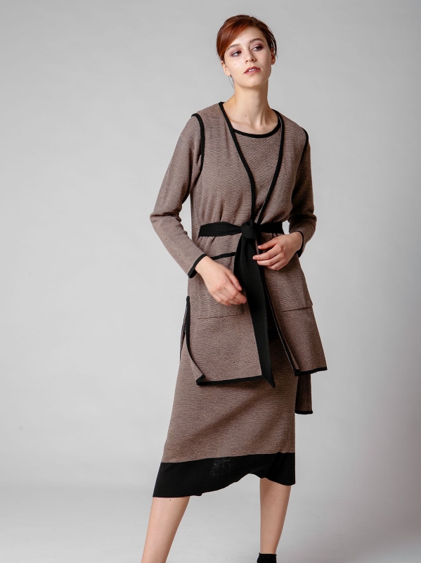 Gilet con allacciatura regolabile