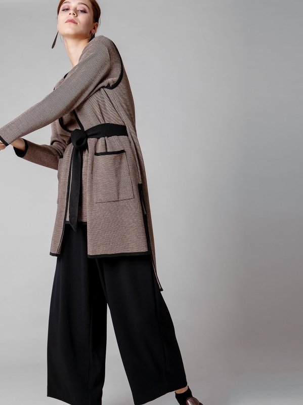 Gilet con allacciatura regolabile