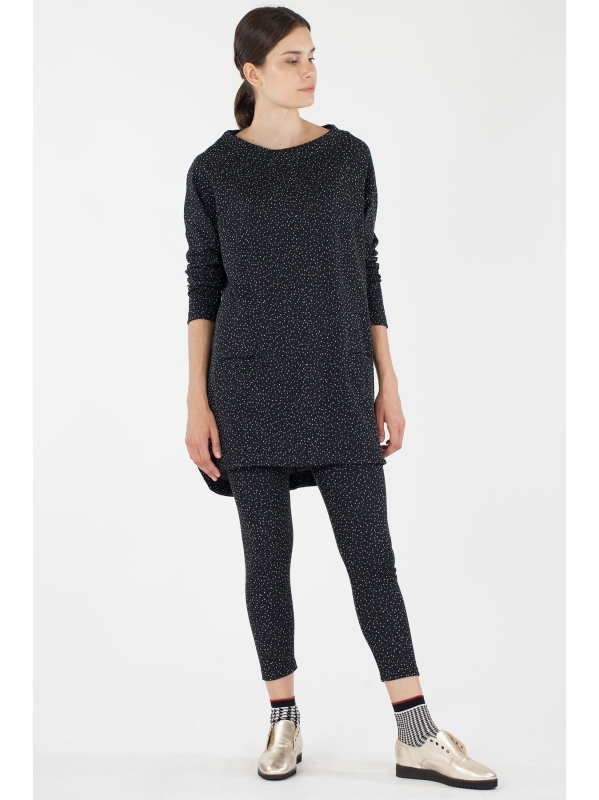 Maxi t-shirt stondata con fantasia puntinata