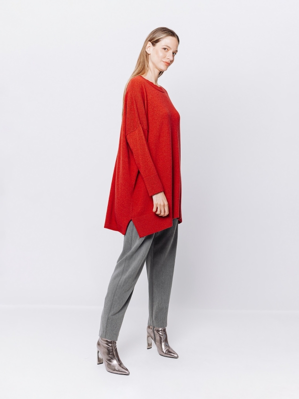 Asymmetrischer Pullover