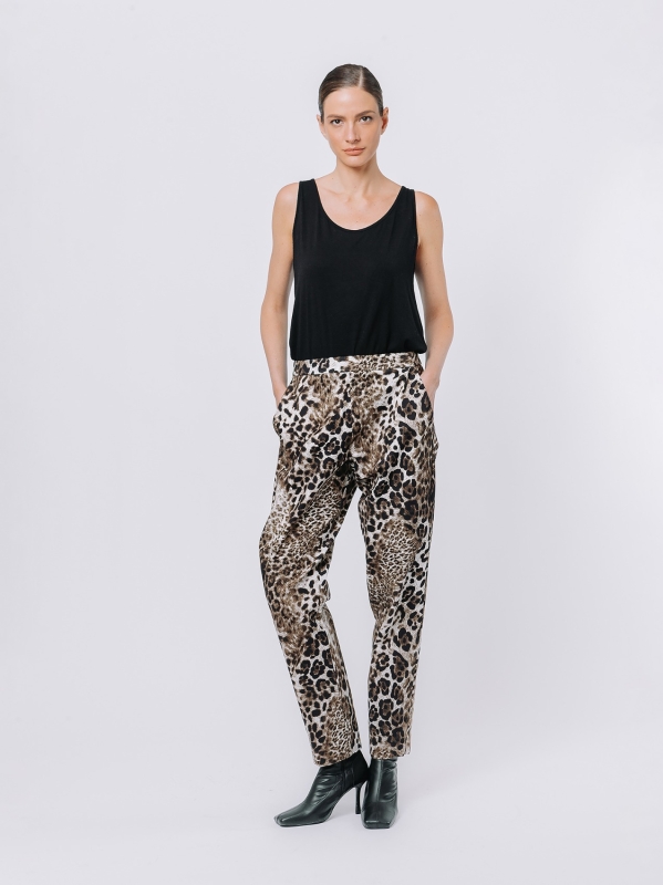 Pantaloni chino in twill di cotone animalier