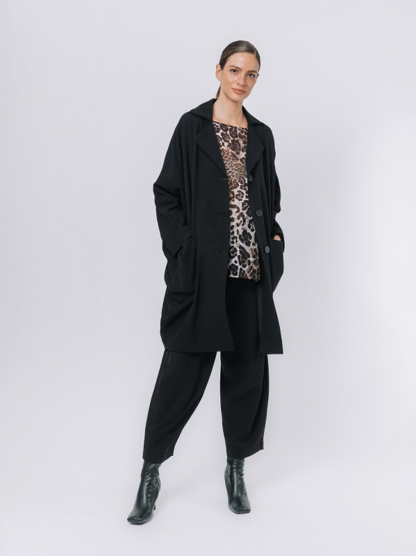 Oversized blazer in crepe