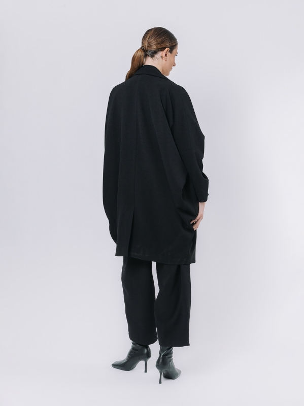 Oversized blazer in crepe