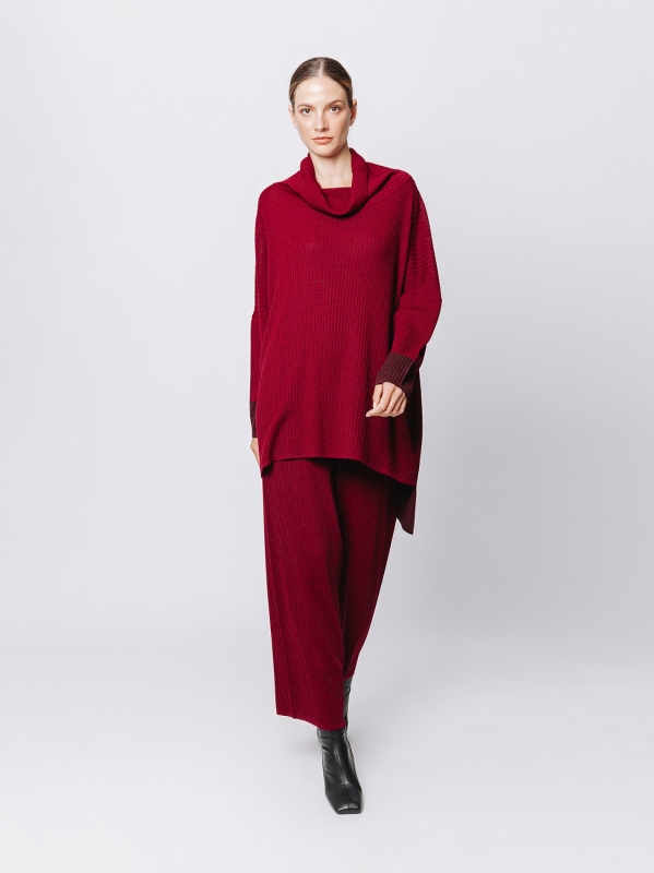 Oversized ribbed sweater
