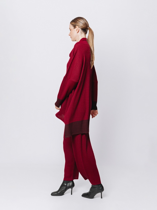 Oversized ribbed sweater