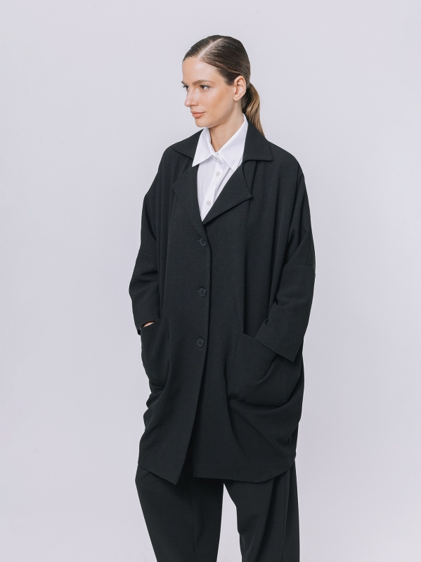 Oversized blazer in crepe