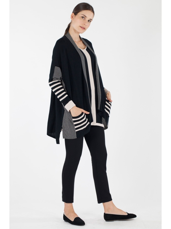 Cardigan ampio con dettaglio righe