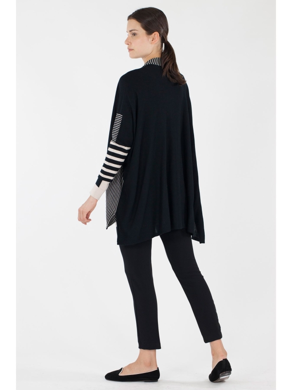 Cardigan ampio con dettaglio righe