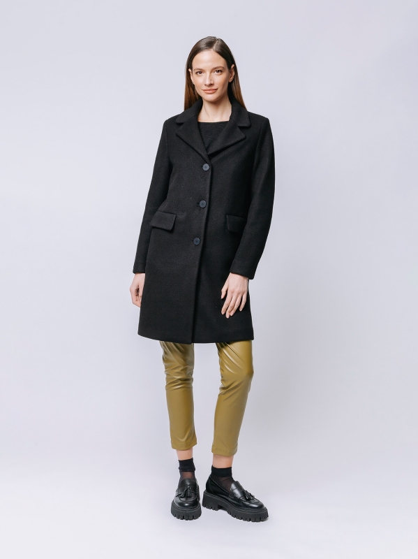 Straight lined cashmere-blend coat 