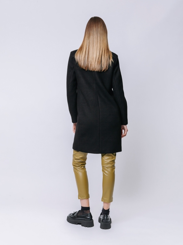 Straight lined cashmere-blend coat 