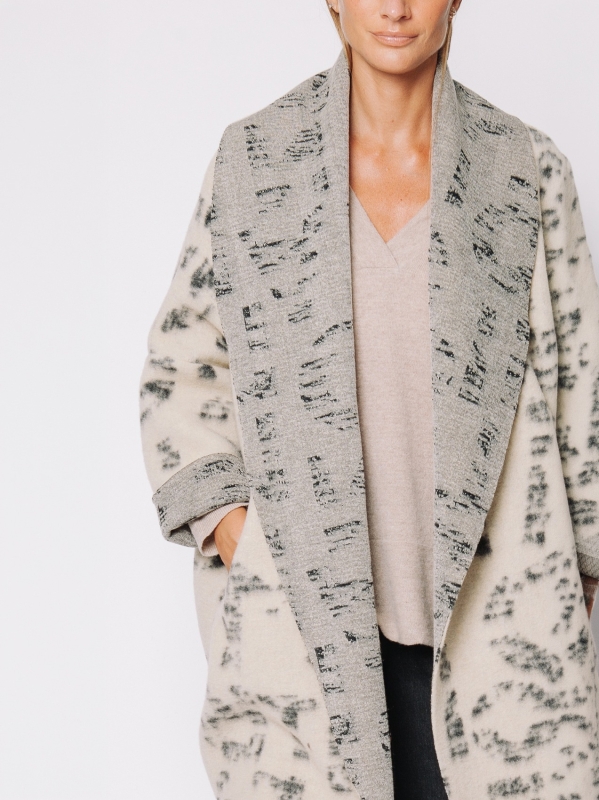 Cappotto a scialle #Lettering