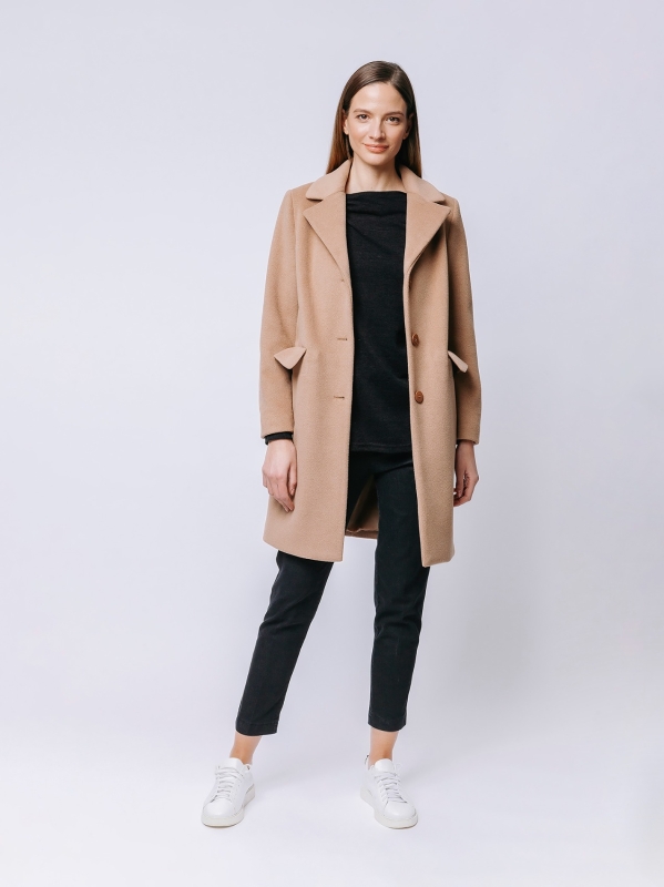 Straight lined cashmere-blend coat 