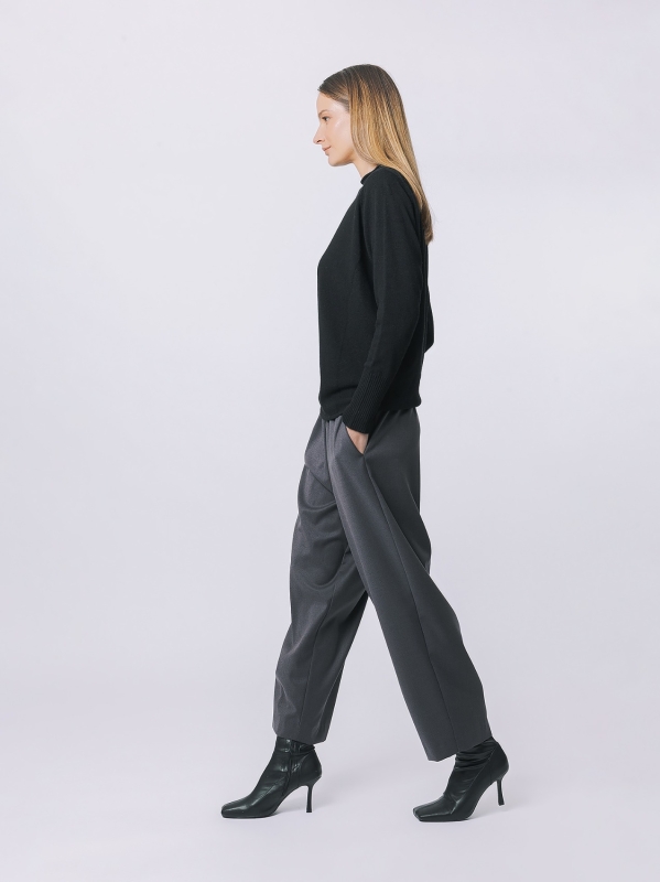 Maglia con collo a cratere