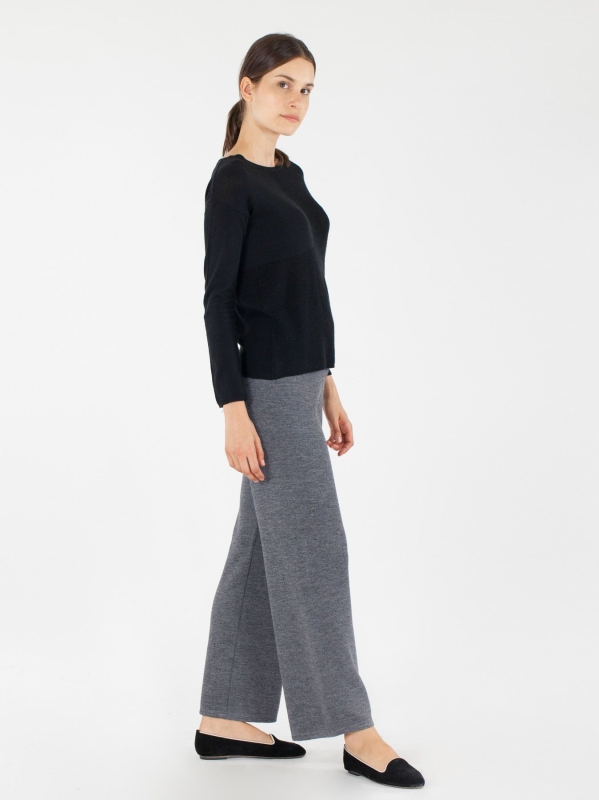 Pantalone morbido in maglia