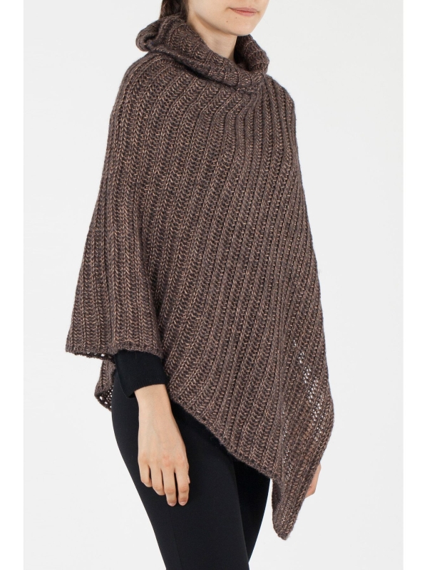 Poncho collo alto in maglia