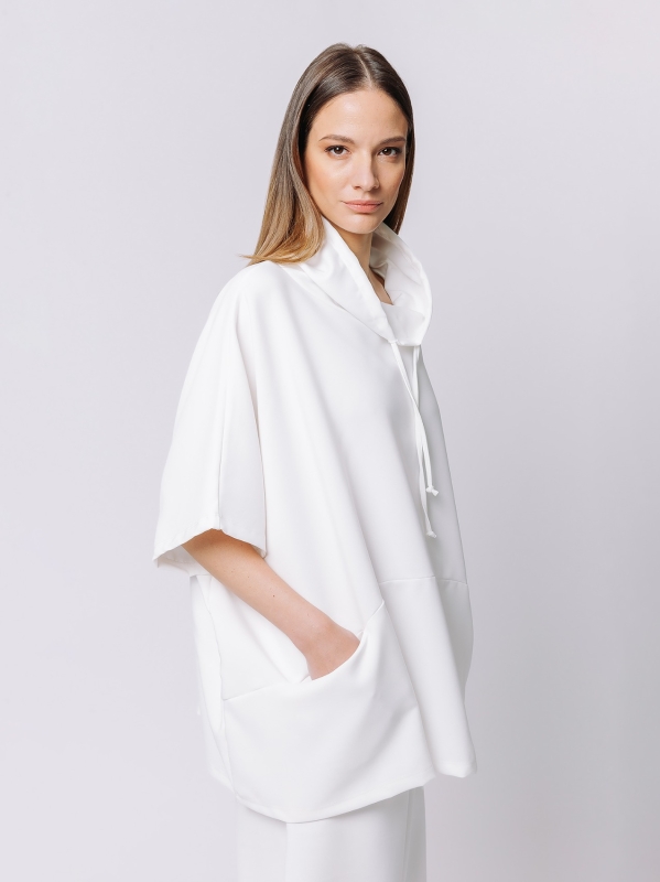 Übergroßer, ultraleichter Pullover mit Kapuze