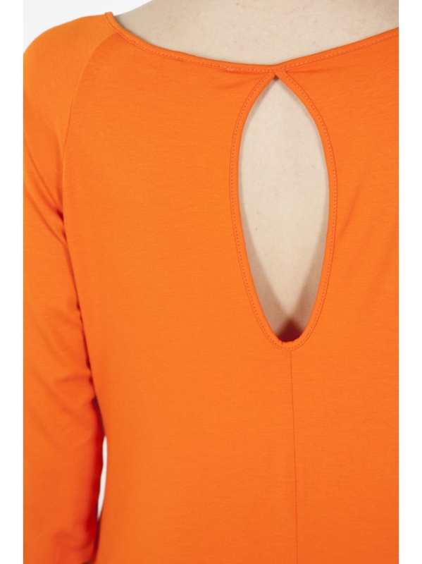 T-shirt con scollo drappeggiato