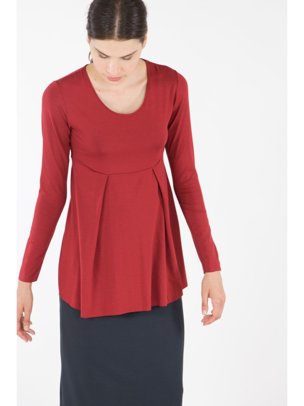 T-shirt con sfondi piega
