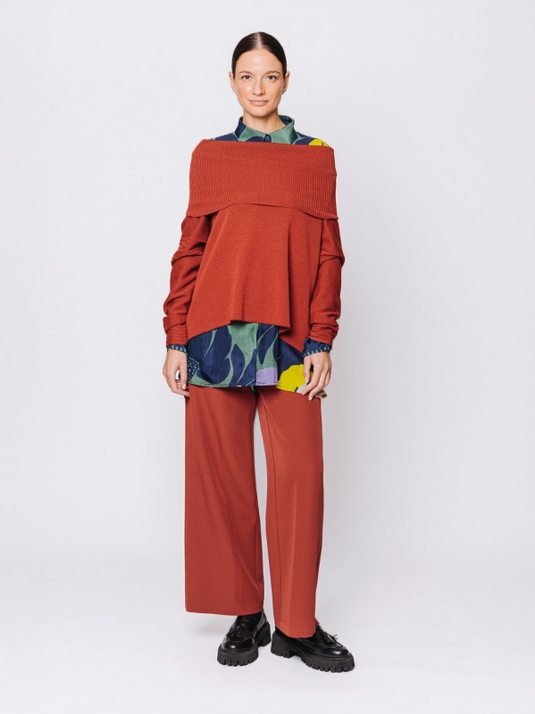 Maglia Boxy con Collo Morbido in Lana