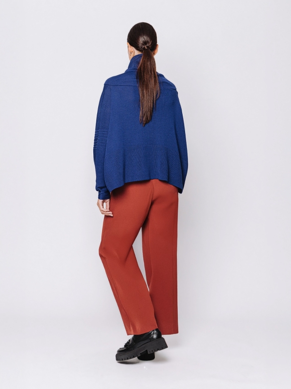 Maglia Boxy con Collo Morbido in Lana