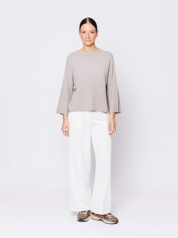 Maglia in viscosa con maniche ampie