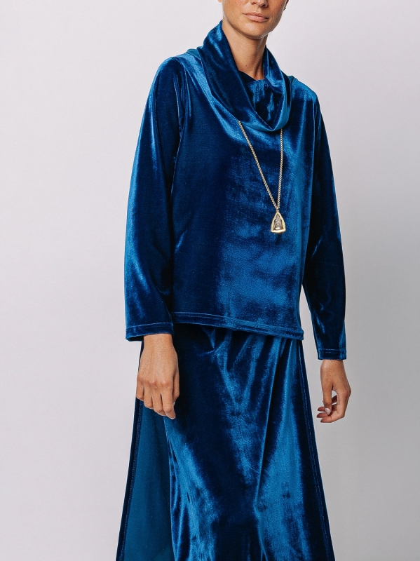 Maglia in velluto con collo ad anello