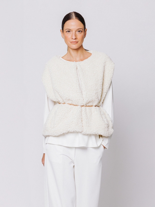 Eco-fur vest with bouclé workmanship