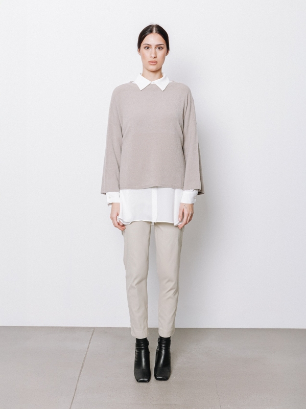 Maglia in viscosa con maniche ampie